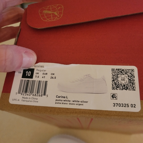 New in box, Puma women's size 10 sneakers - Picture 2 of 2